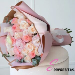 Ramo Floral Elegancia y Ternura